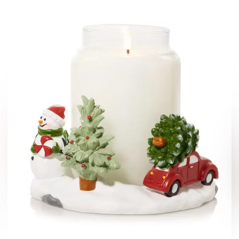 NIB Yankee Candle Winter Buggy Resin Candle Holder Red Car Christmas Tree